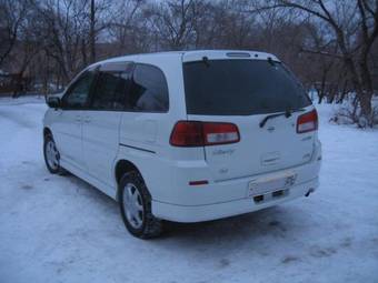 1999 Nissan Liberty Pictures