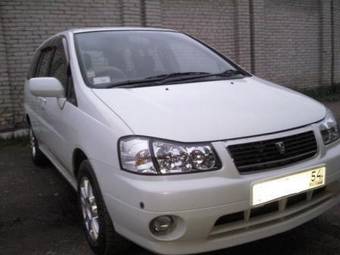 1999 Nissan Liberty Photos