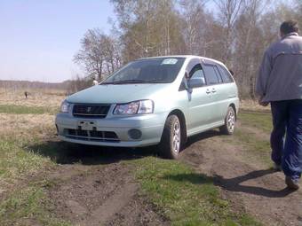 1999 Nissan Liberty Pictures