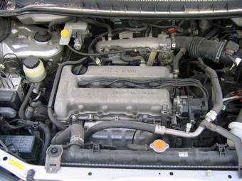 1999 Nissan Liberty Photos