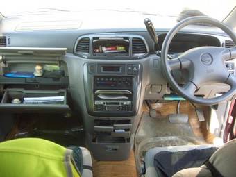 1999 Nissan Liberty Pictures