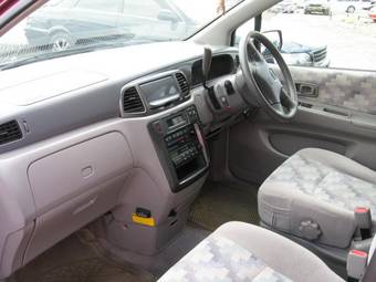 1999 Nissan Liberty Pictures