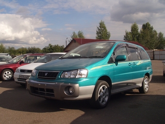 2000 Nissan Liberty