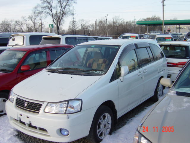 2000 Nissan Liberty