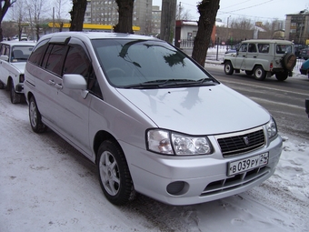 2000 Nissan Liberty