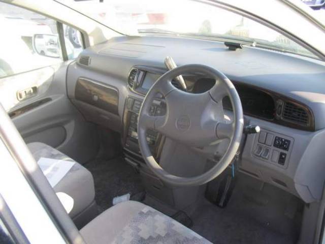 2000 Nissan Liberty