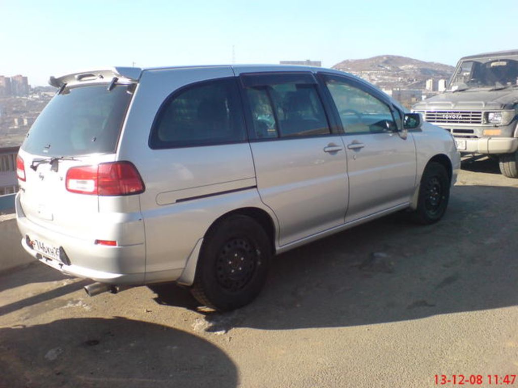 2000 Nissan Liberty