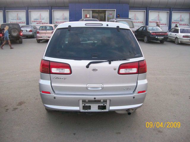 2000 Nissan Liberty
