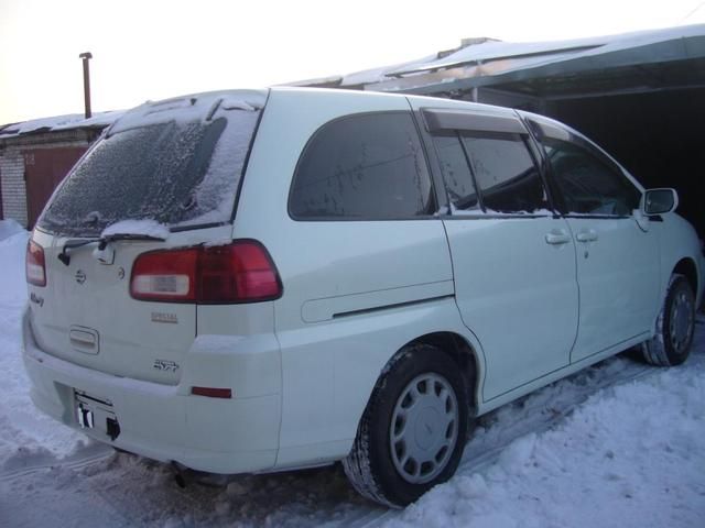 2000 Nissan Liberty