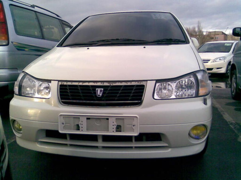 2000 Nissan Liberty