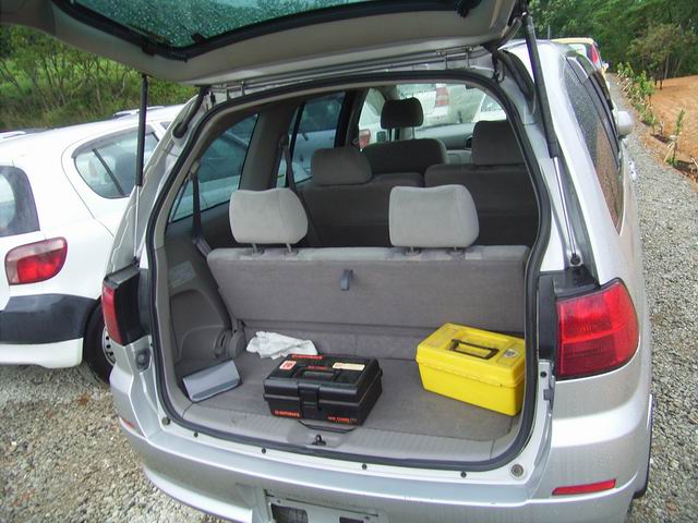 2000 Nissan Liberty Pictures