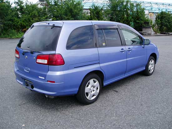2000 Nissan Liberty Pictures