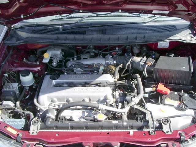 2000 Nissan Liberty Photos