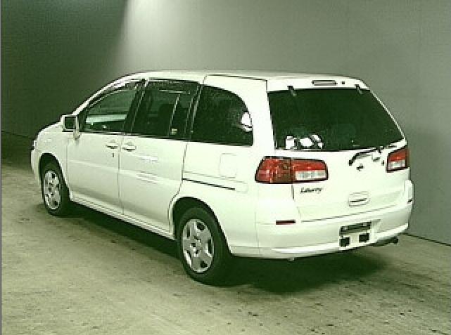 2000 Nissan Liberty Pictures