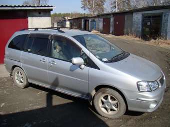 2000 Nissan Liberty