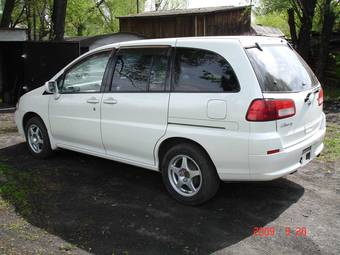 2000 Nissan Liberty Pictures