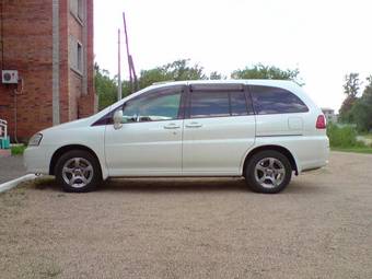 2000 Nissan Liberty Pictures