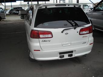 2000 Nissan Liberty Pictures