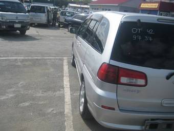 2000 Nissan Liberty Pictures