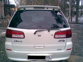 2000 Nissan Liberty Pictures