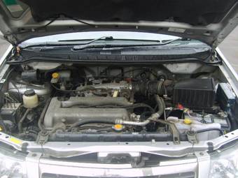 2000 Nissan Liberty Photos