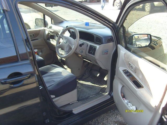 2001 Nissan Liberty