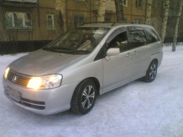 2001 Nissan Liberty
