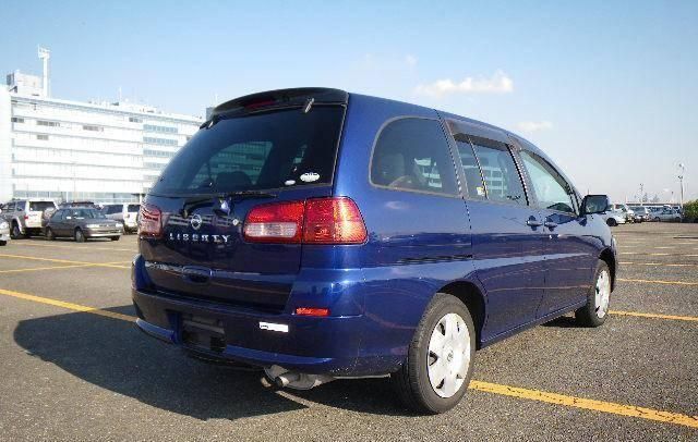 2001 Nissan Liberty