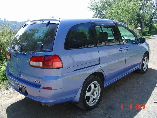 2001 Nissan Liberty