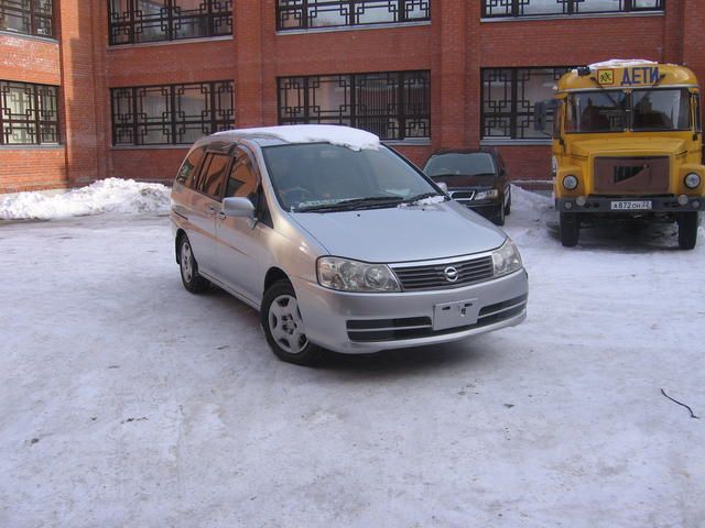 2001 Nissan Liberty