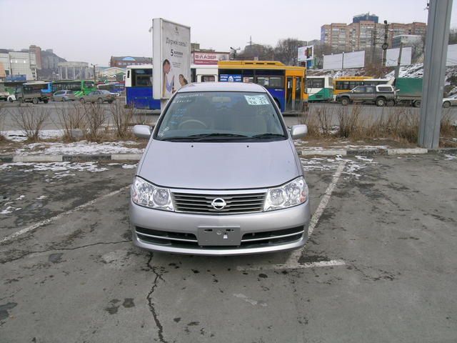 2001 Nissan Liberty