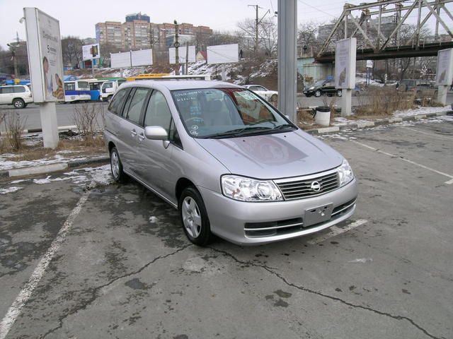 2001 Nissan Liberty