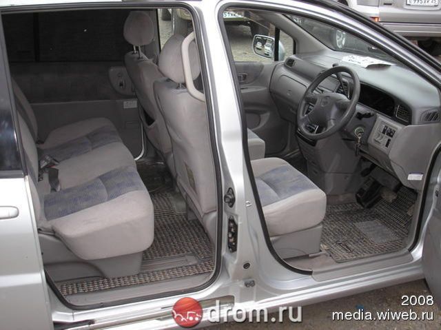 2001 Nissan Liberty