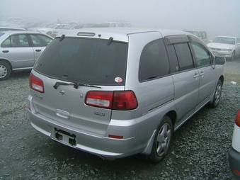 2001 Nissan Liberty Wallpapers