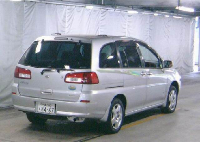 2001 Nissan Liberty Photos