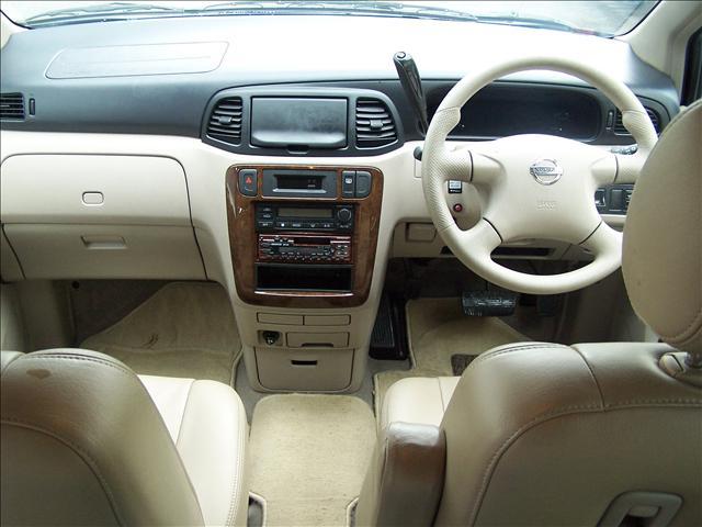 2001 Nissan Liberty Photos