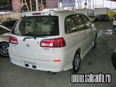 2001 Nissan Liberty Pictures