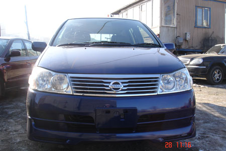 2001 Nissan Liberty Pictures