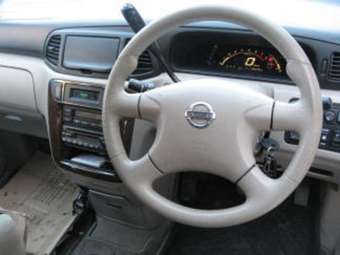 2001 Nissan Liberty Pictures