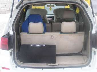 2001 Nissan Liberty Photos
