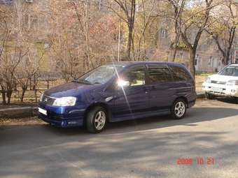 2001 Nissan Liberty Pics