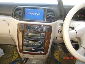 2001 Nissan Liberty Photos