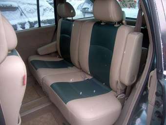 2001 Nissan Liberty Pictures