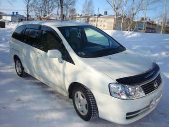 2001 Nissan Liberty Pictures