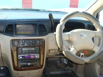 2001 Nissan Liberty Photos