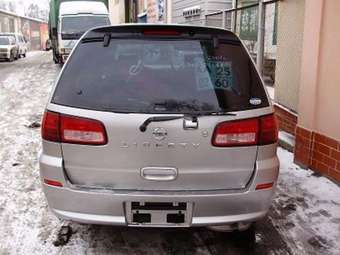 2001 Nissan Liberty Wallpapers