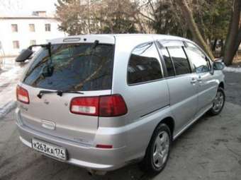2001 Nissan Liberty Photos
