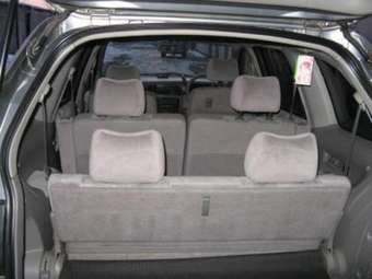 2001 Nissan Liberty Wallpapers