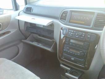2001 Nissan Liberty Photos