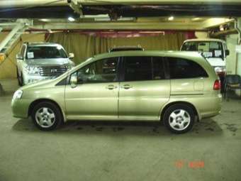 2001 Nissan Liberty Wallpapers